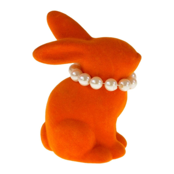 Hase mit Perlenkette