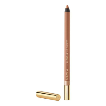 Close-Up Lip Shaper